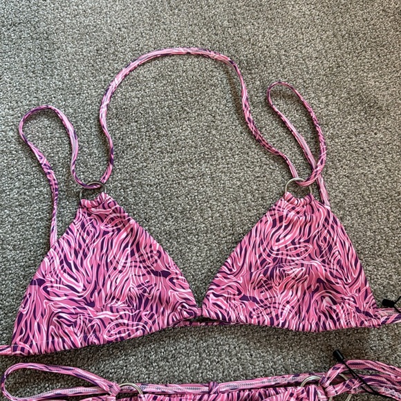 NWT Michael Costello x REVOLVE Kailo Top in Pink & Purple Multi - Picture 3 of 8